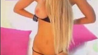 Blond chick playing with herself on web cam - porn video