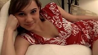 Petite hot girl - porn video