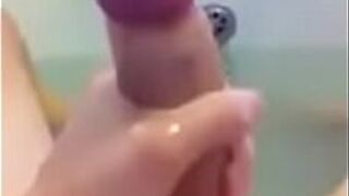 Me cumming in the bath - porn video