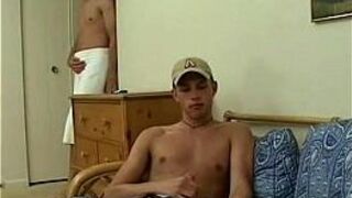 Two twinks having fun for the first time - porn video
