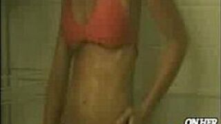 BabeDump Brooke gets wet and naughty in the shower - porn video